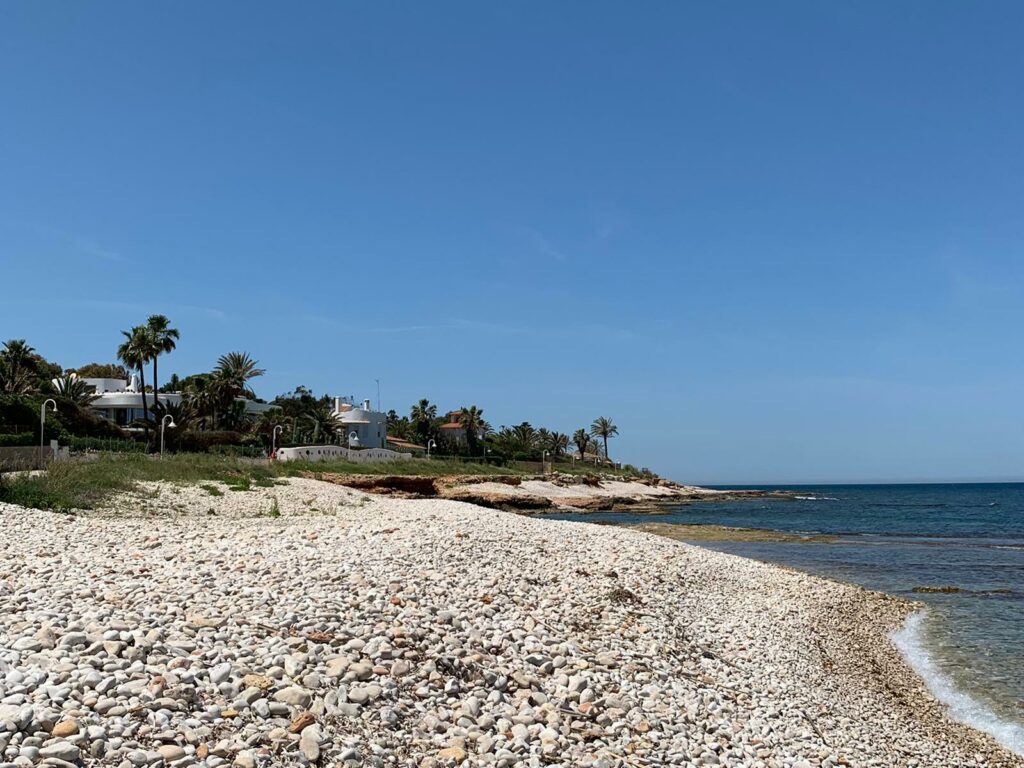 platja les arenetes