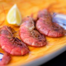 plato con gambas a la plancha